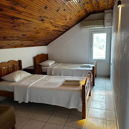 Sirius Star Hotell *